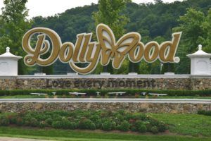 Dollywood entrance sign