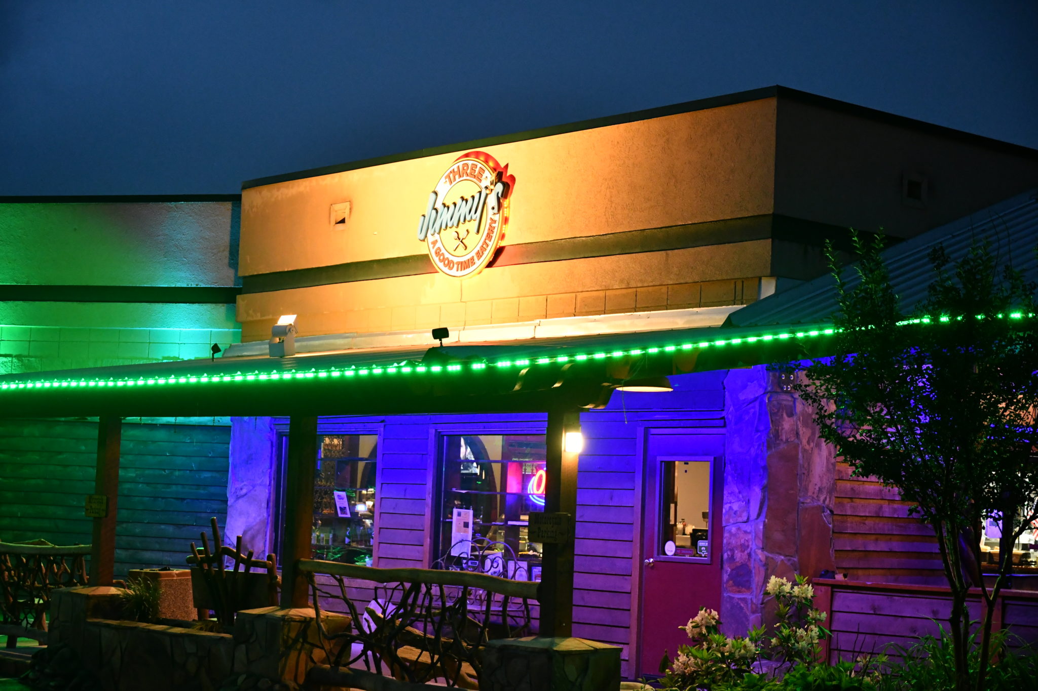 Top 5 Places to Eat in Gatlinburg TN for Families